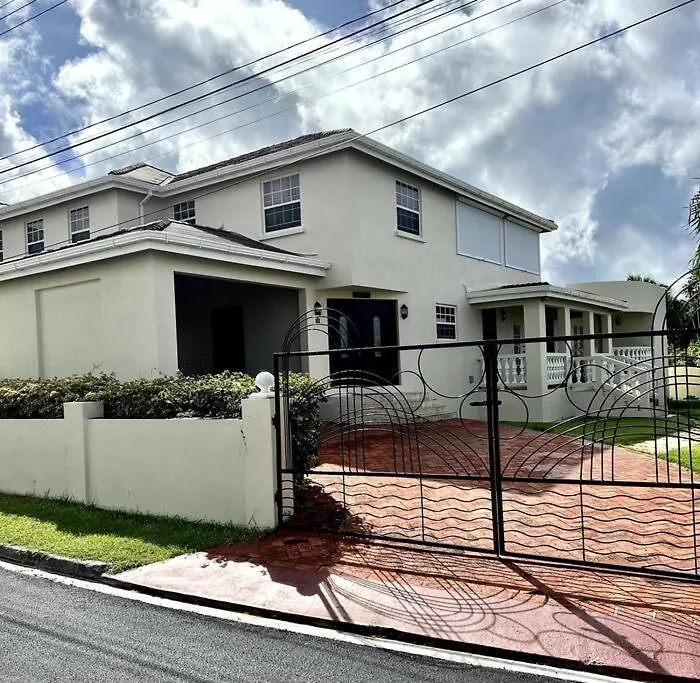 别墅 圣詹姆斯Ferron House别墅